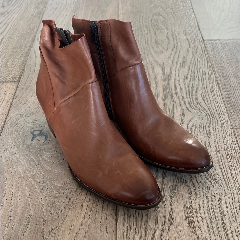 Paul Green Cognac Leather Ankle Boots